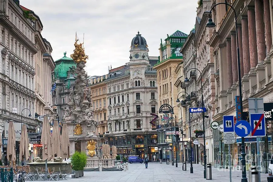 Exclusive Apartment Donau-City P&R Vienna Austria